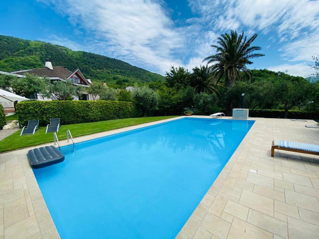 Villa Mandetta B&B Santo Stefano del Sole Exterior foto